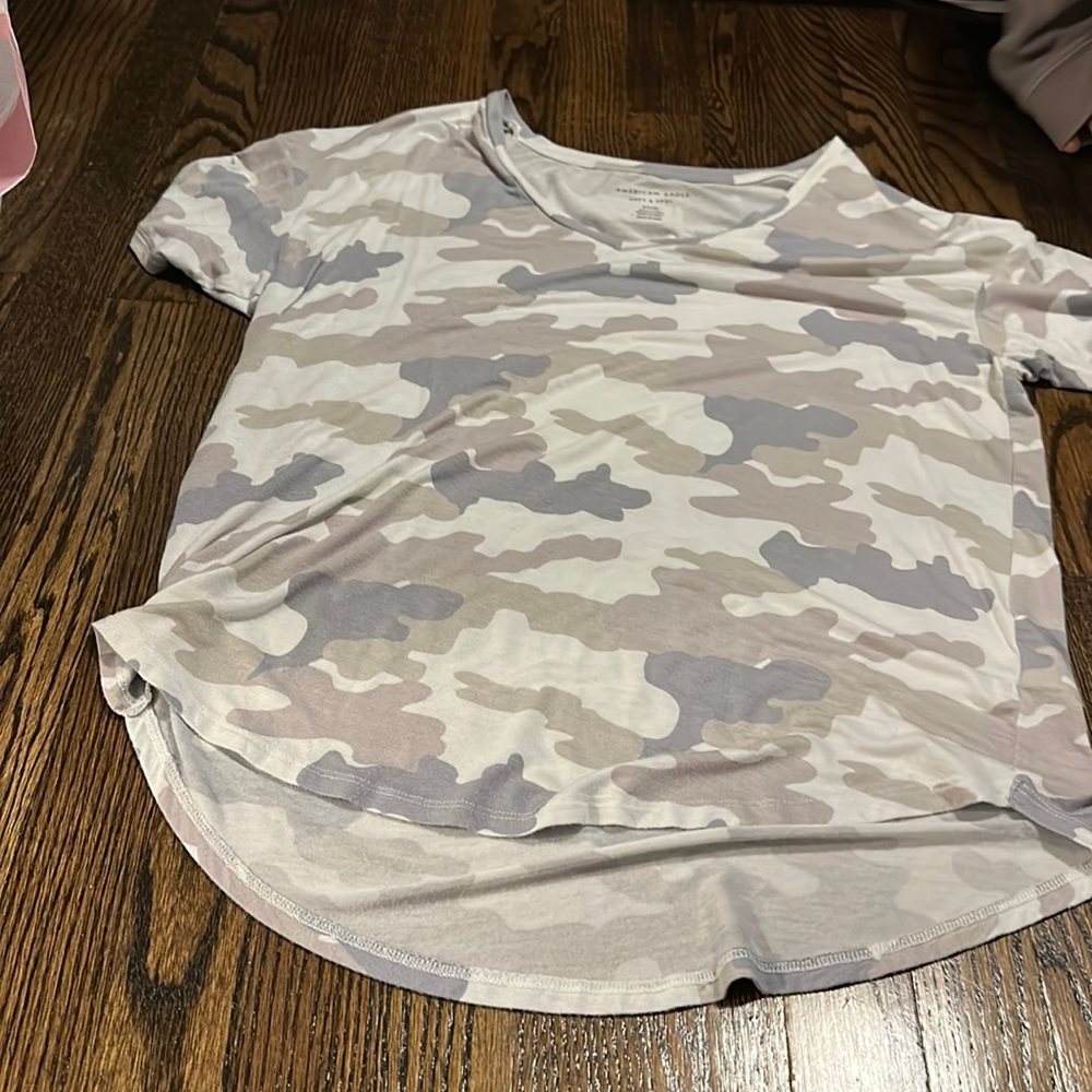 American eagle soft and sexy short sleeve shirt